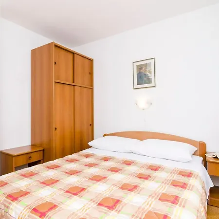 & Cina- Gallery One Bedroom With Balcony And Sea V... Cavtat