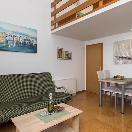 & Cina- Gallery One Bedroom With Balcony And Sea V... *